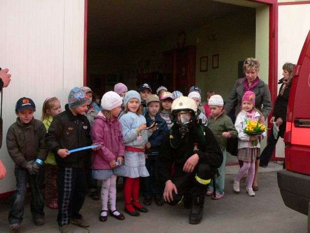 Przedszkolaki z wizytą u Strażaków OSP Wielbark