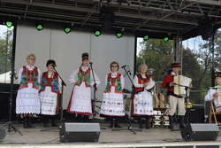 Podczas Święta Mazurskiego Kartoflaka na scenie wystąpiły zespoły folklorystyczne