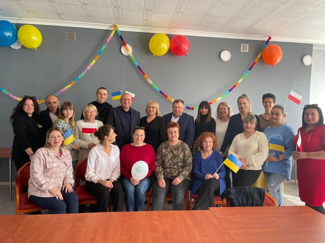 Obywatele Ukrainy z certyfikatami ukończenia kursu języka polskiego