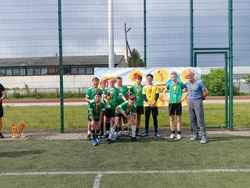 
Drugi w tym roku szkolnym medal piłkarzy naszej szkoły 
w mistrzostwach województwa
w ramach „Igrzysk Dzieci” Szkolnego Związku Sportowego