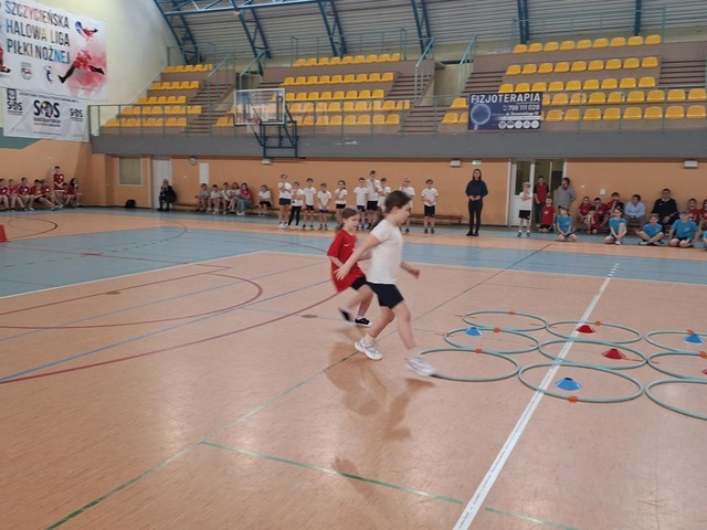 „Kółko i krzyżyk” - wiosennie i na sportowo. Zwycięstwo tych małych i tych dużych ze Sportowej Czwórki