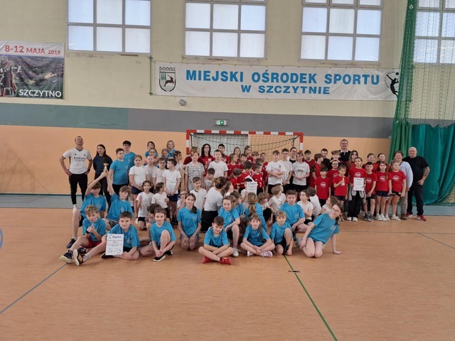„Kółko i krzyżyk” - wiosennie i na sportowo. Zwycięstwo tych małych i tych dużych ze Sportowej Czwórki