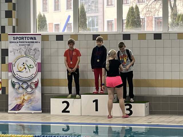 Pływacy z naszej szkoły