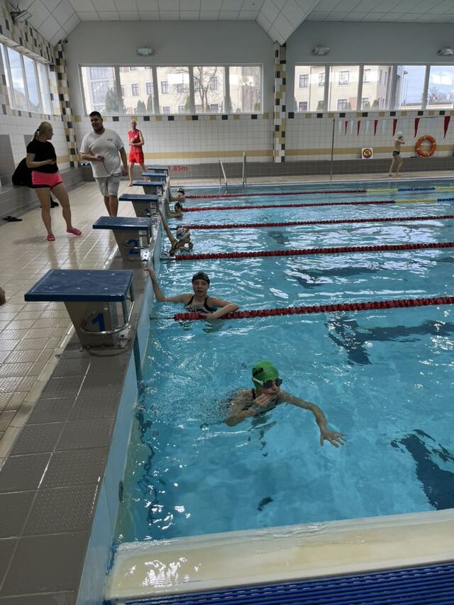 Pływacy z naszej szkoły
