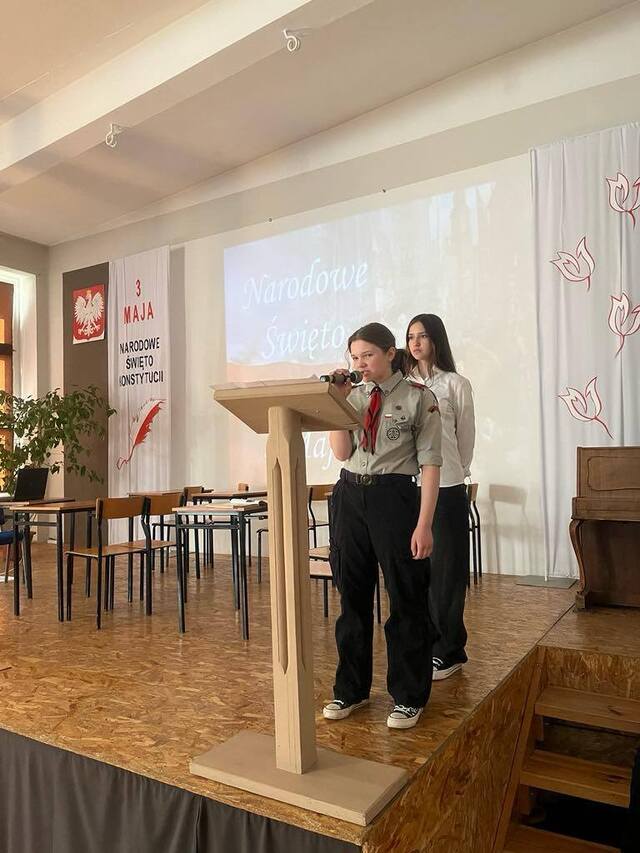 Uroczysty apel z okazji uchwalenia Konstytucji 3 Maja