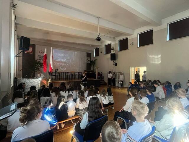 Uroczysty apel z okazji uchwalenia Konstytucji 3 Maja