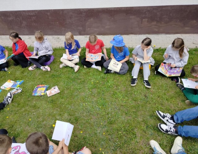 Ogólnopolska akcja czytelnicza ,,CZYTANIE NA POLANIE”