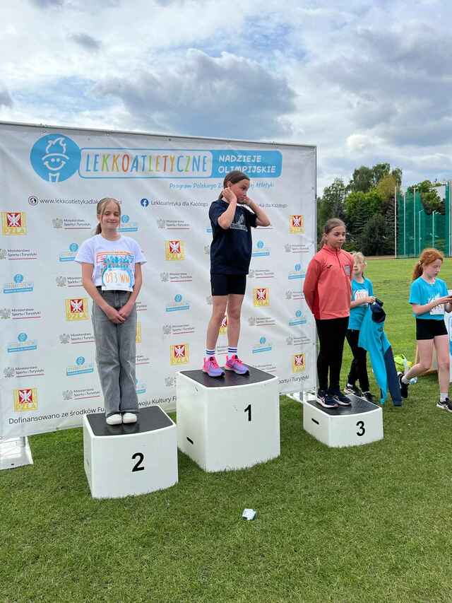 Nasi uczniowie na zawodach lekkoatletycznych!