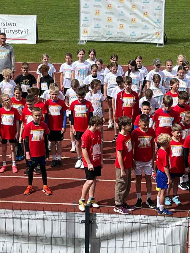 Nasi uczniowie na zawodach lekkoatletycznych!