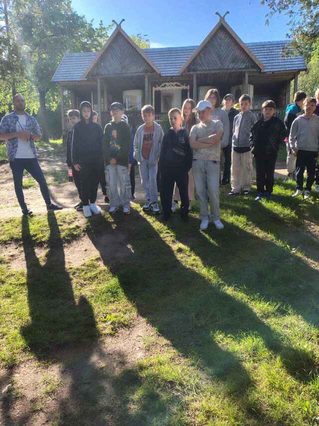 Wycieczka klas 4a i 4b do Nowogrodu i Białegostoku