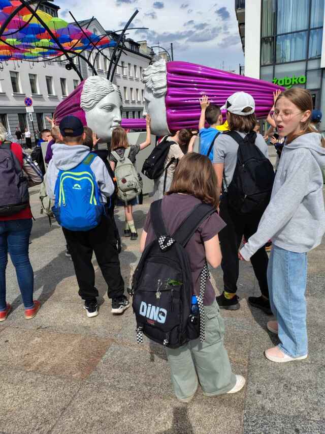 Wycieczka klas 4a i 4b do Nowogrodu i Białegostoku