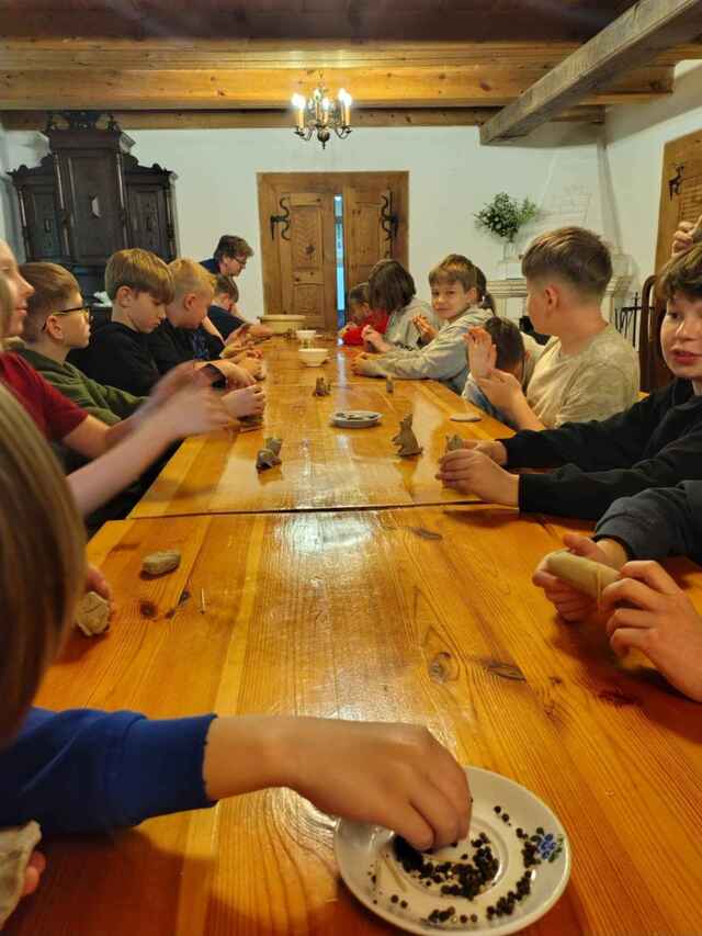 Wycieczka klas 4a i 4b do Nowogrodu i Białegostoku
