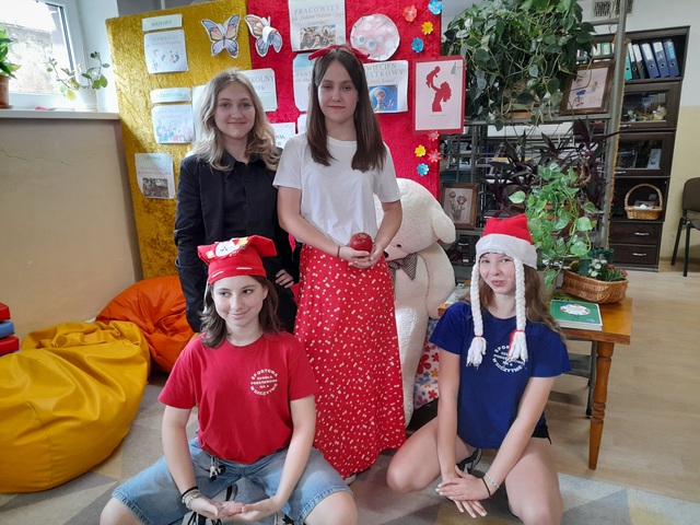 „CZYTANIE ZBLIŻA”