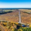 Na sprzedaż dwie działki przy Porcie Lotniczym Olsztyn-Mazury w Szymanach – ogłoszono przetarg