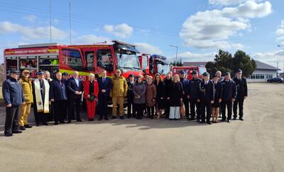 Strażacy z Świętajna i Piasutna z nowymi wozami 